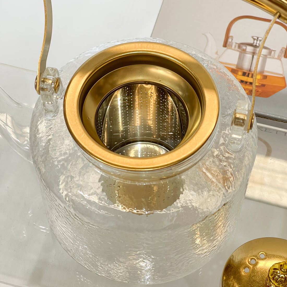 Amira Hammered Glass Teapot – Gold Handle