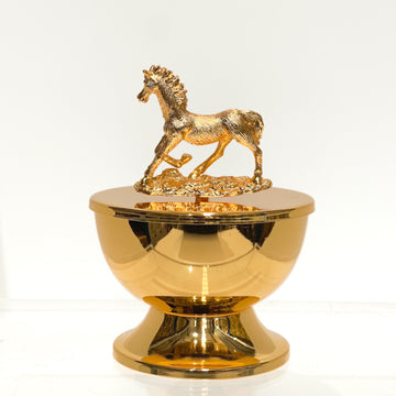Golden Stallion Luxe Holder – Exquisite Gold-Plated Decorative Dish