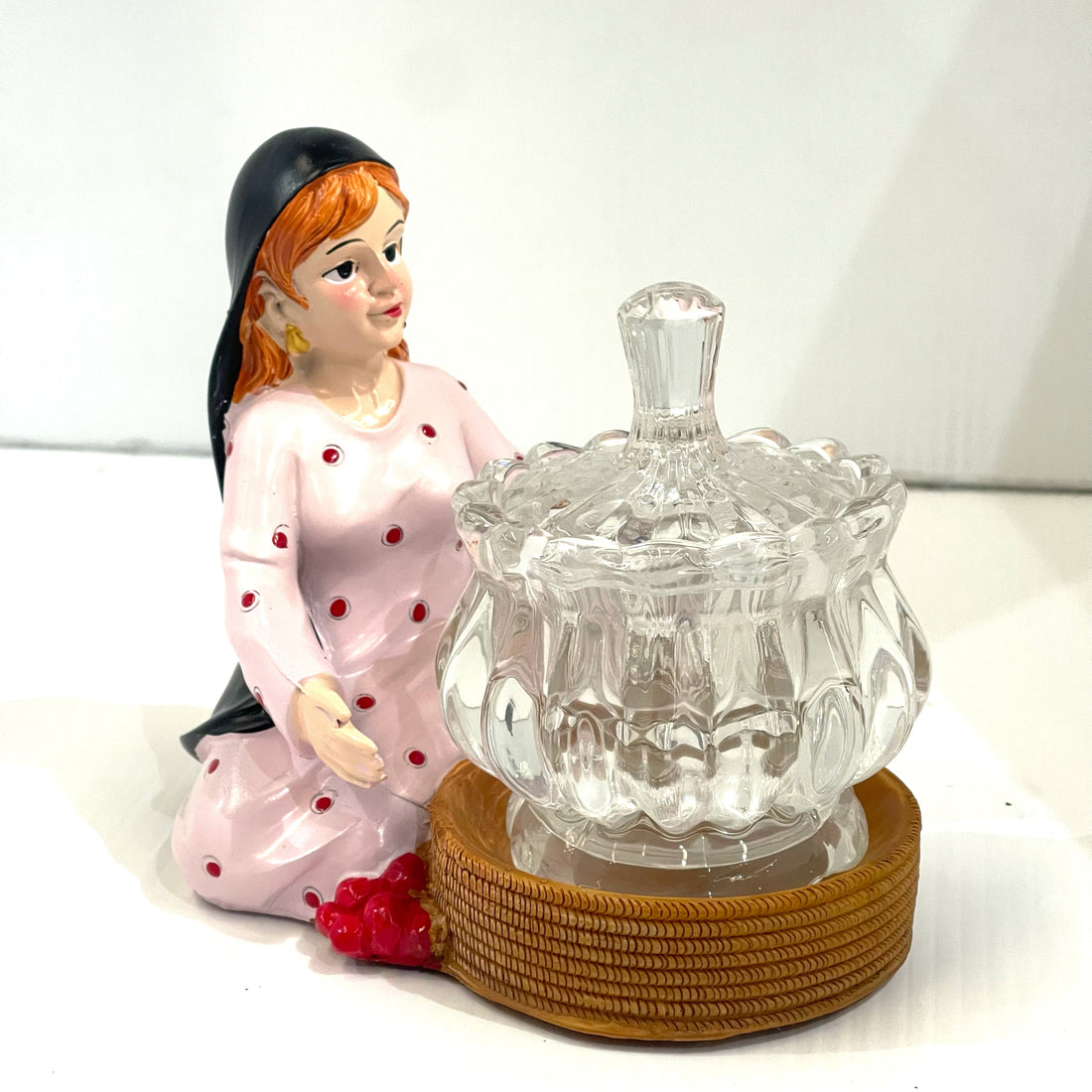 KANZ Heritage Girl – Decorative Storage Jar