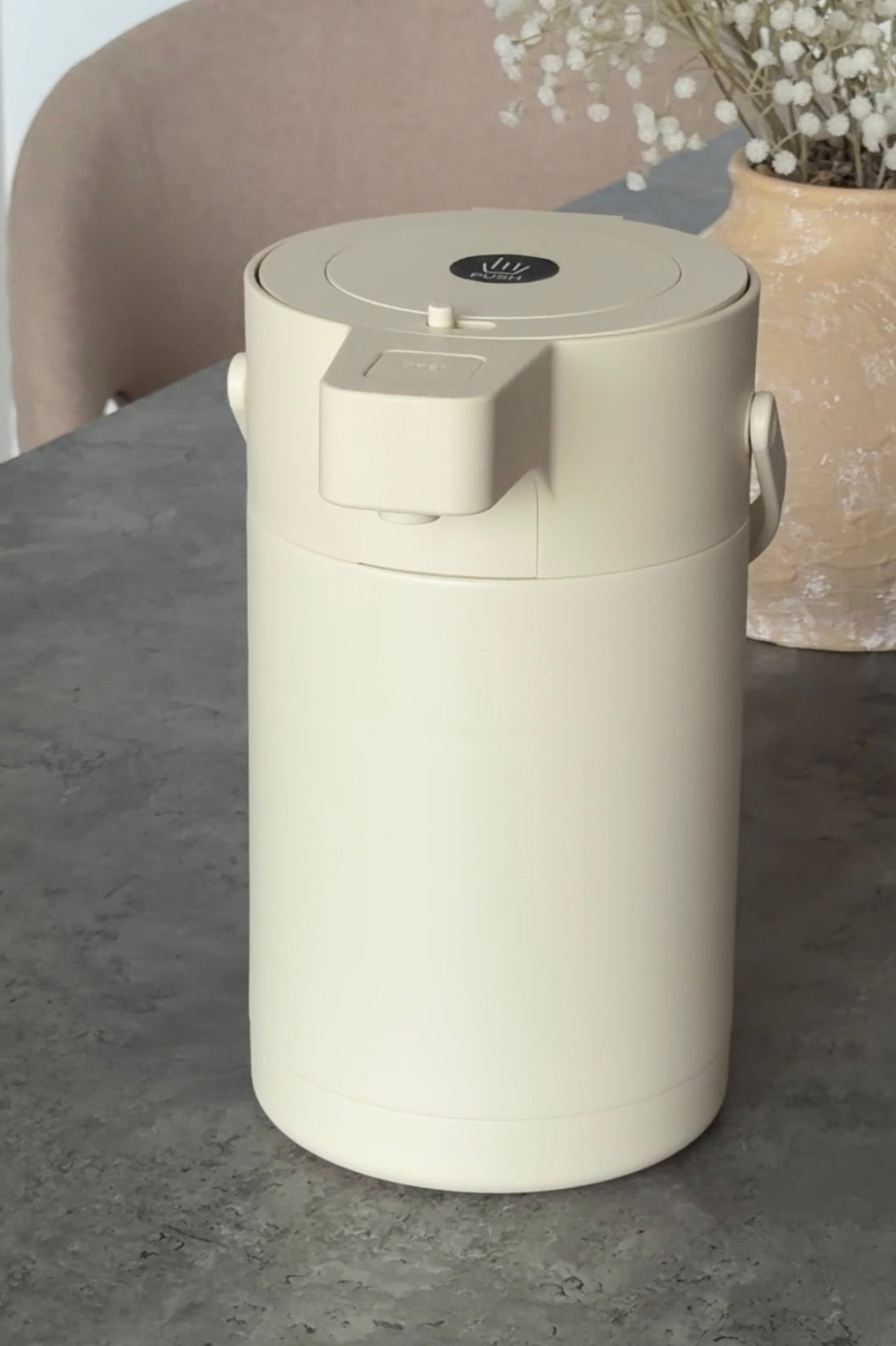 Pump Vacuum Flask – Cream (2.5L)