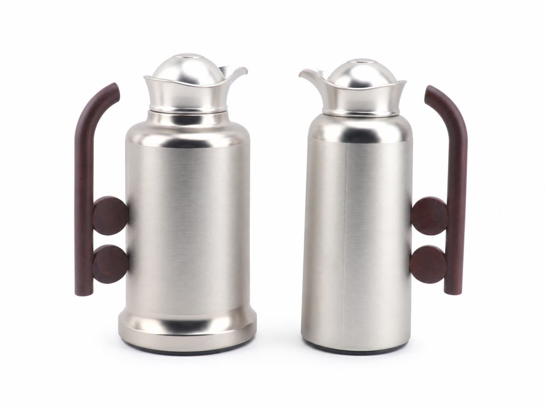 Pre-order, Arriving july 2026 - Mono Vacuum Flask Set – Brown Handle (0.7L & 1L)