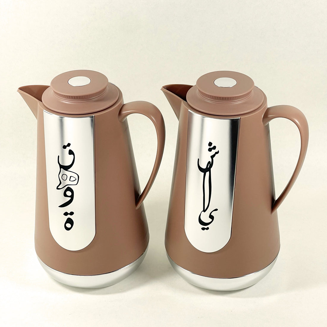 Shai & Qahwa – Arabic Calligraphy Vacuum Flask Set (1L Pink)