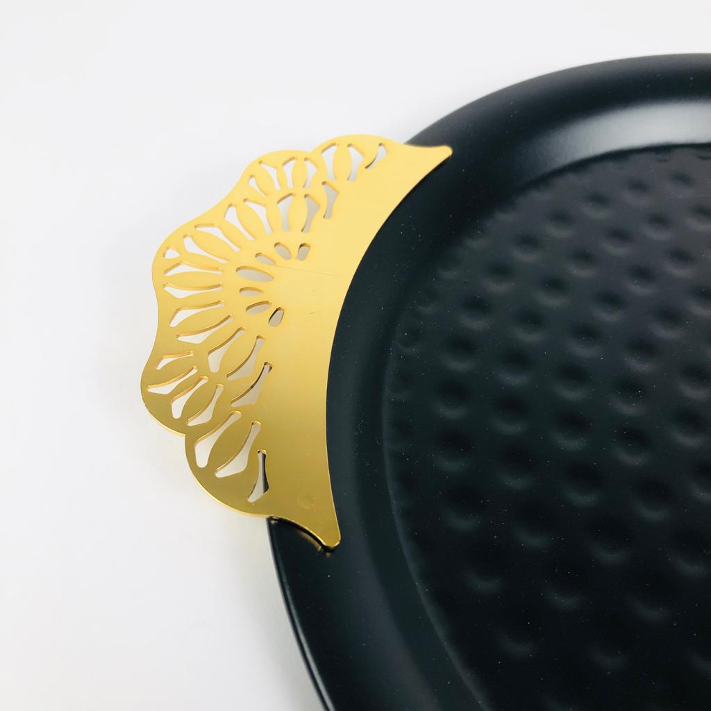 Luxe Round Serving Tray – Black & Gold Elegance
(Small)